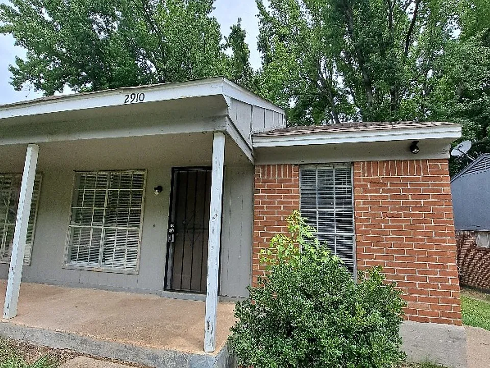 2910 Elbert Dr