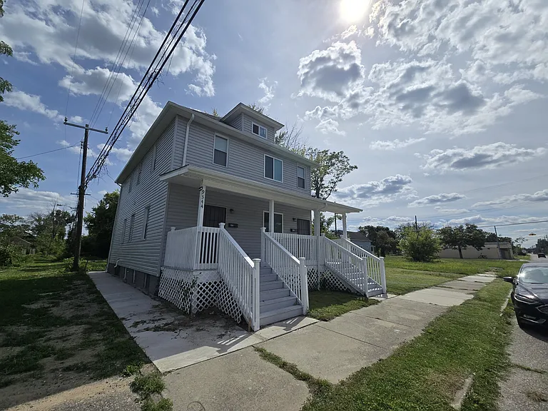 9340 Moffat Ave — Photo 15
