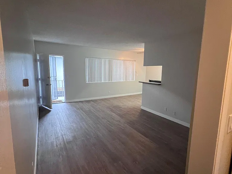 3932 Sepulveda Blvd #12 — Photo 1