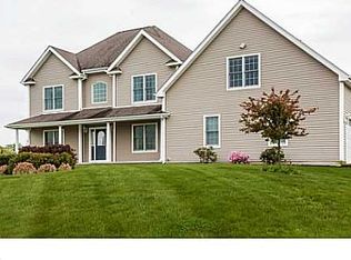 48 Felicia Baber Ln, Colchester, CT 06415