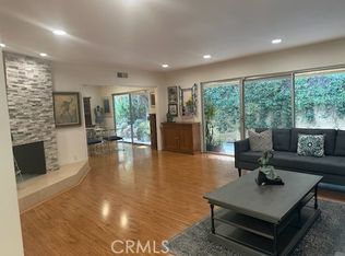 1109 Chantilly Rd, Los Angeles, CA 90077