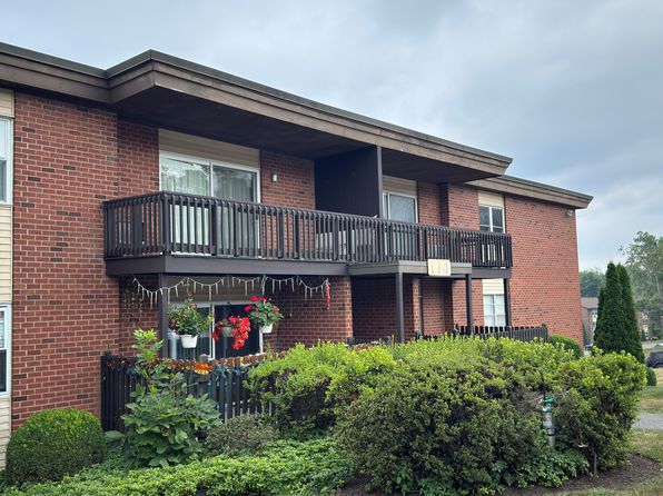 114 Balance Rock Rd APT 19