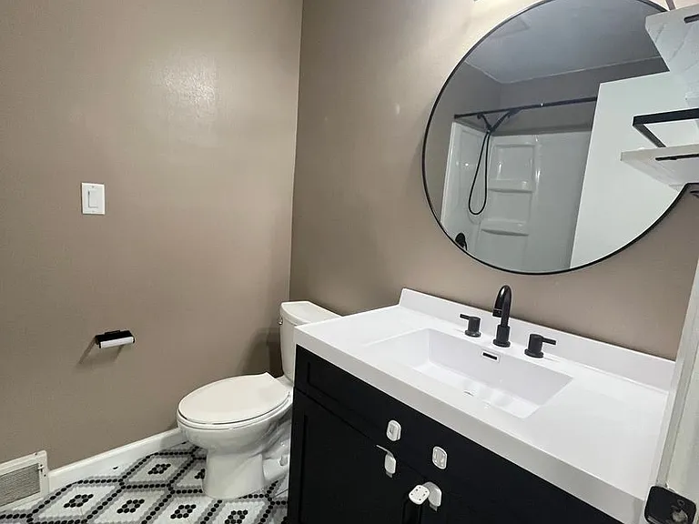 4300 S Hickory Hill Rd — Photo 15