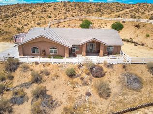 9696 Milpas Dr, Apple Valley, CA 92308