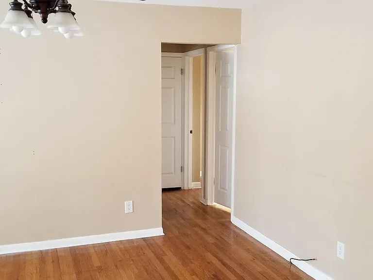 4451 Dean St — Photo 3