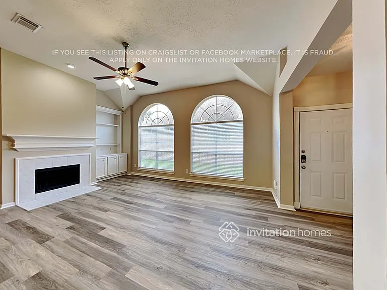 3831 Princeton Park Ct — Photo 6