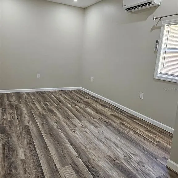 20805 Sheldon St — Photo 8