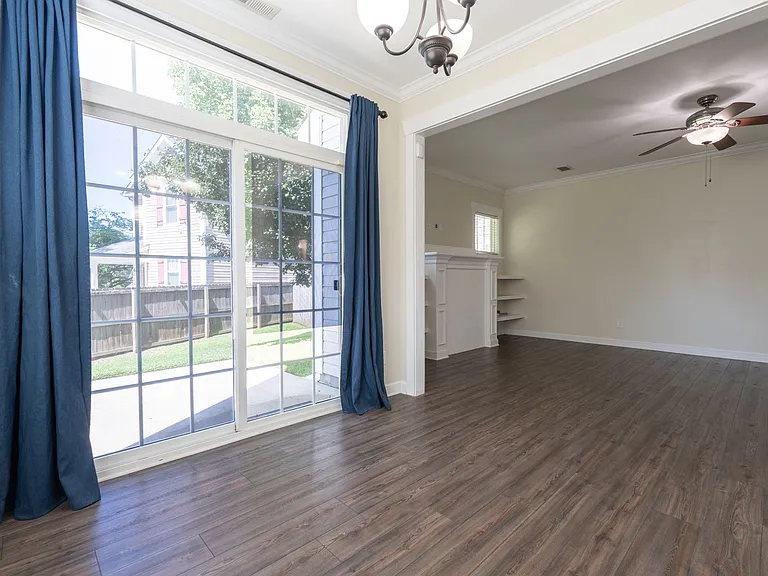 1400 Goodman St — Photo 33