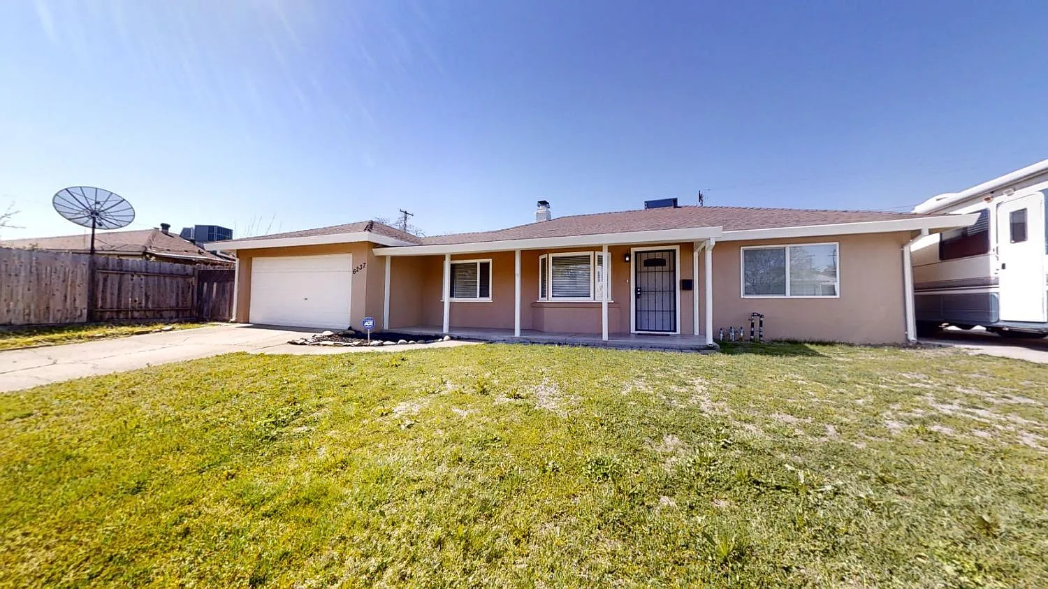 6237 Claussen Way photo 1