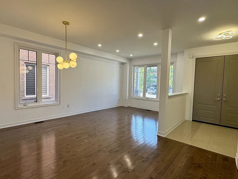 32 Philips Lake Ct — Photo 3