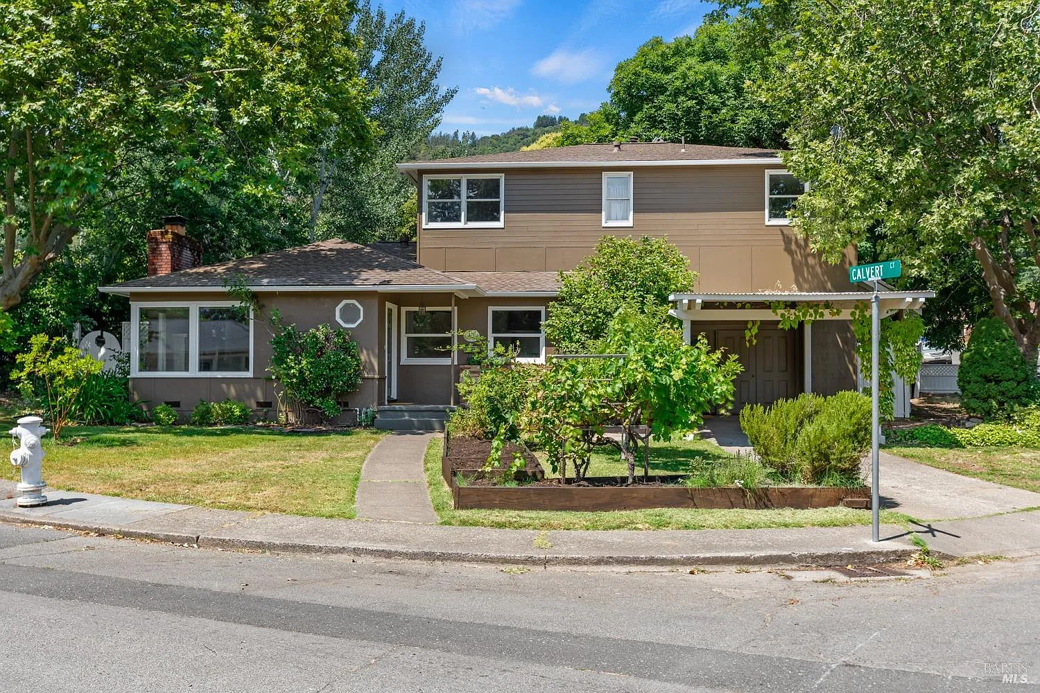 131 Calvert Court photo 1