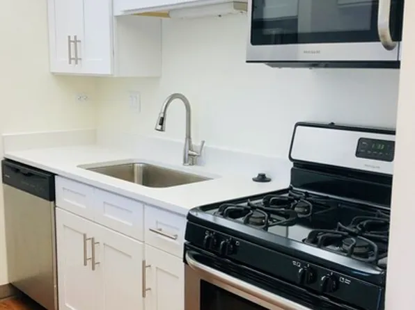 Willows of Wheaton, 2019 N Main St #2025B-201B, Wheaton, IL 60187