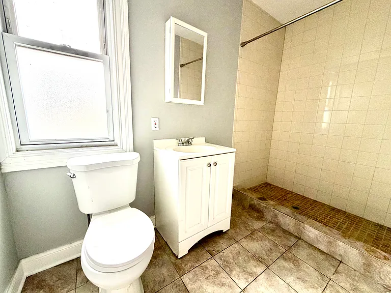 3026 W 38th Pl #R2 — Photo 7