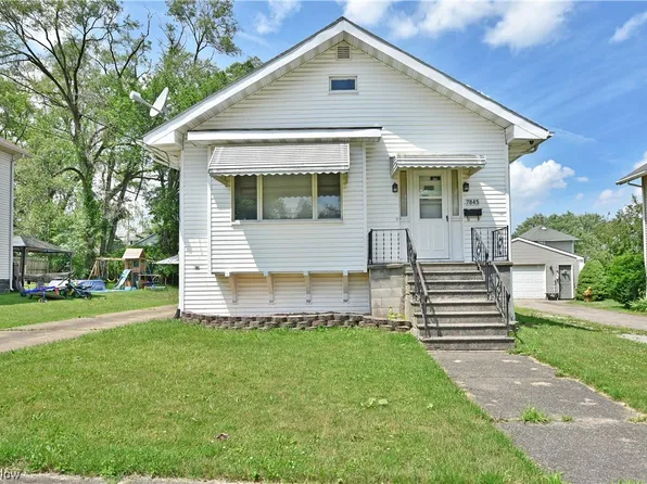 7845 2nd St, Masury, OH 44438