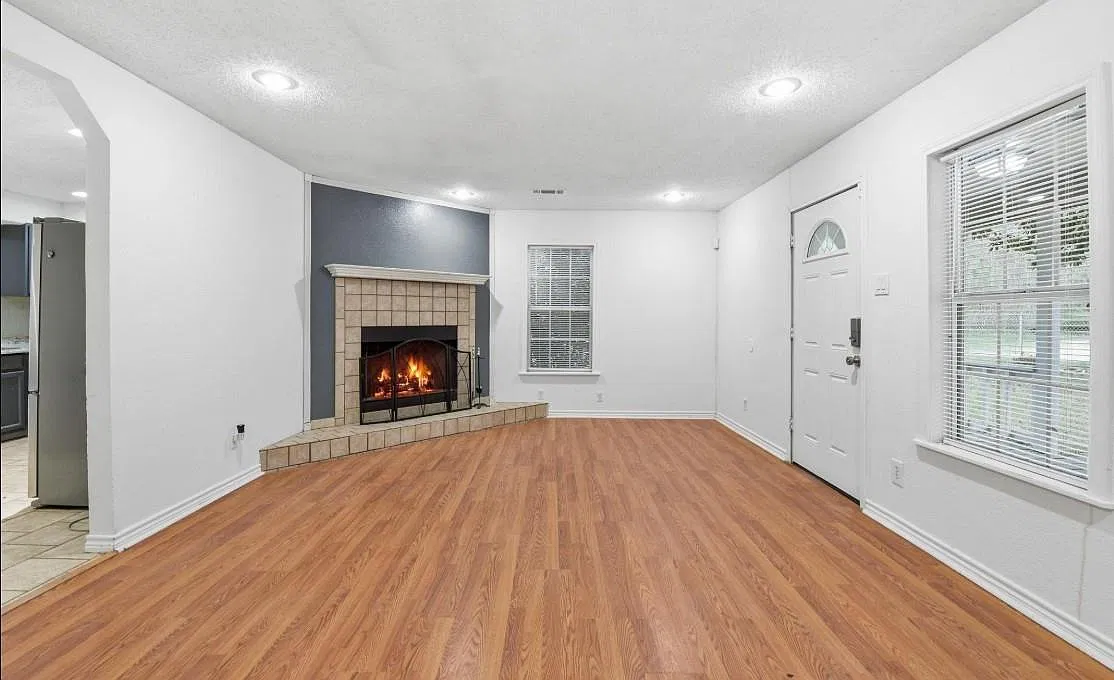 3 bed, 2.0 bath, 1652 sqft, $1,600 — Photo 4