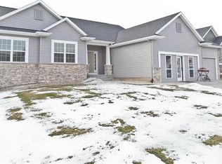 2000 Timber Oak Ct, Marion, IA 52302