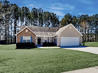 946 Damson Trl, Hampton, GA 30228