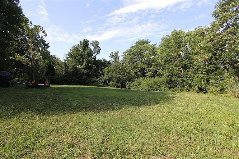 2nd image of 10209 Scull Rd