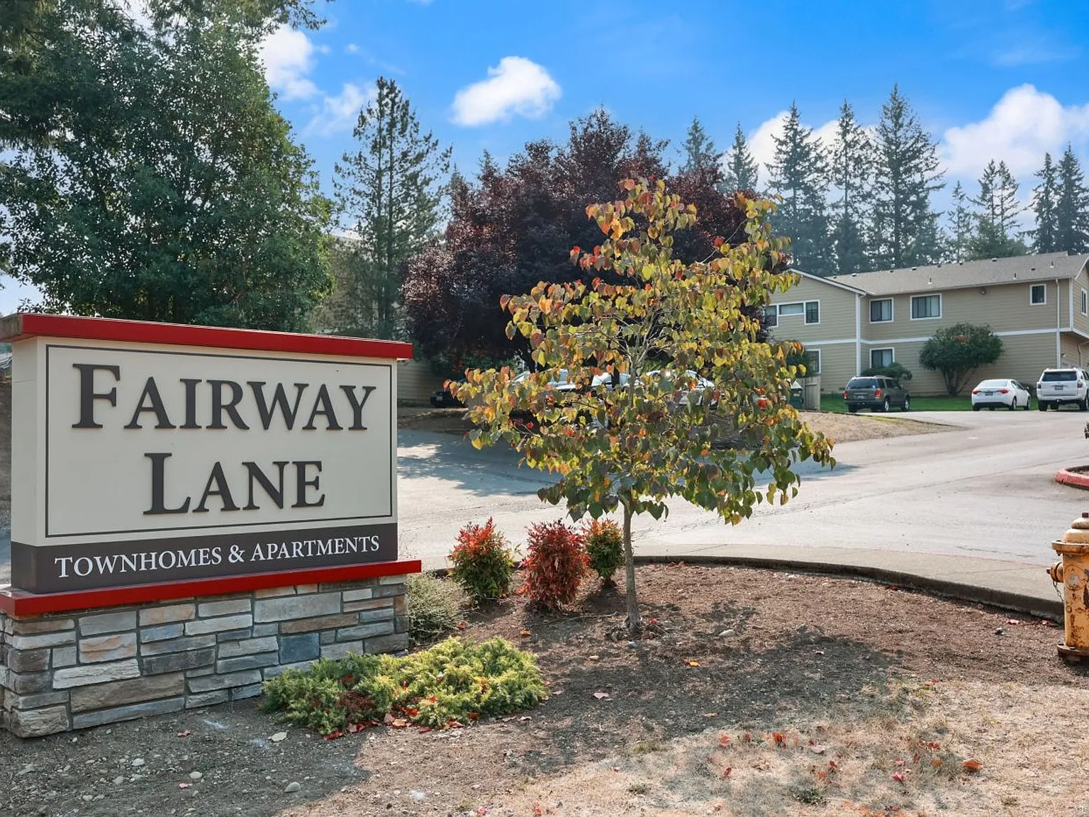 Fairway Lane Apartments — Photo 4