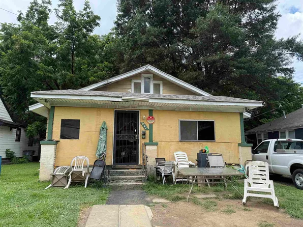 691 Hillcrest St, Memphis, TN 38112