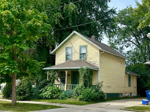 415 Boyd St, Oshkosh, WI 54901