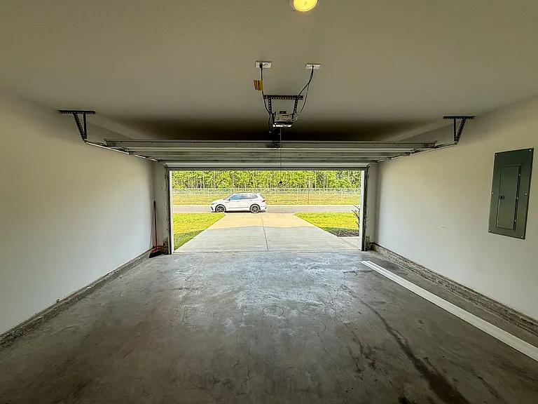 4615 Carlstrom Ln — Photo 18
