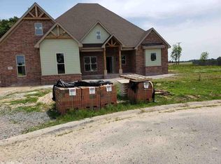 215 Prairie Crossing Cv, Lonoke, AR 72086