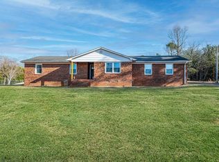 121 Eber Dr, Cowpens, SC 29330