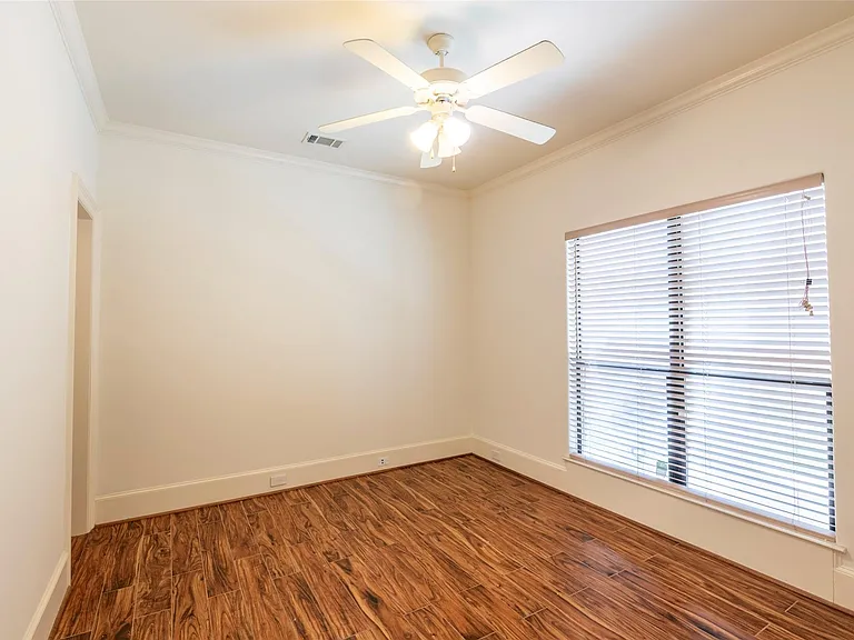 4233 Childress St — Photo 34