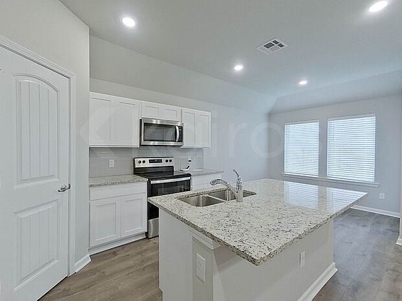 4th image of 106 Santiago Ct