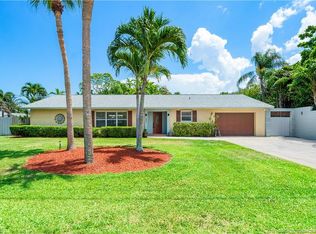 2494 Gertrude Dr, Lake Worth, FL 33462