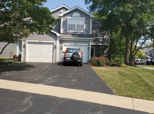 465 Mill St #11, Batavia, IL 60510