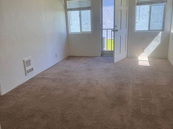 2nd image of 1026 S Pacific St #1028