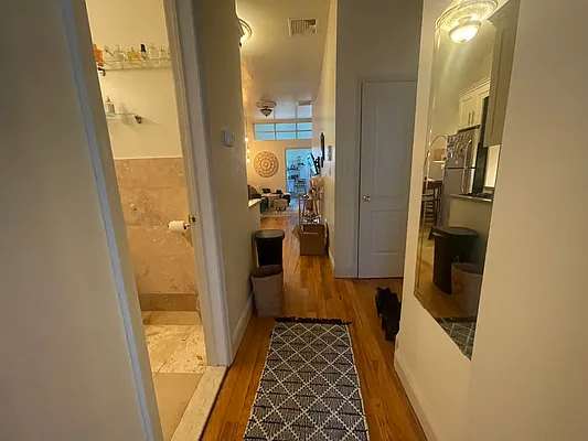 Rented by MySpaceNYC | media 27