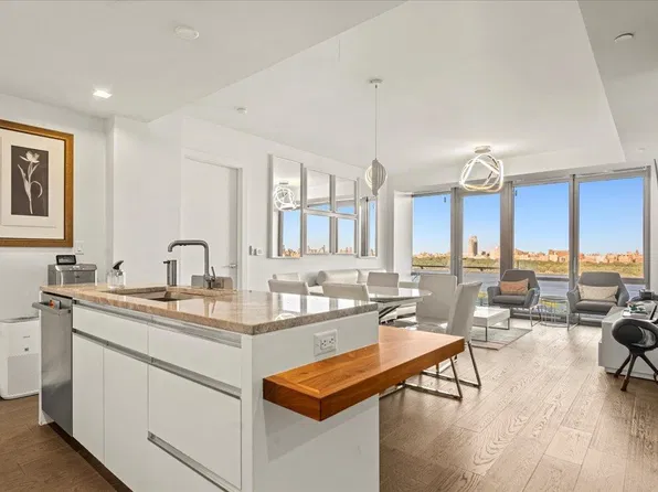 320 Adolphus Ave Unit 317, Cliffside Park, NJ 07010