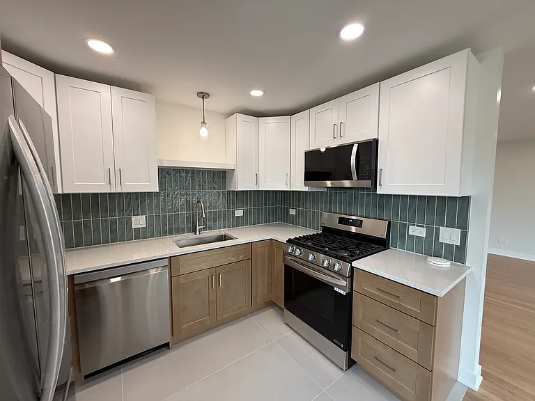 6972 W Belmont Ave #2S — Photo 7
