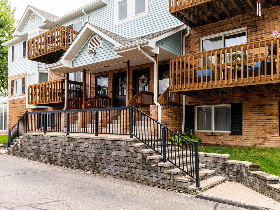 1st image of 343 Pinewood Cir