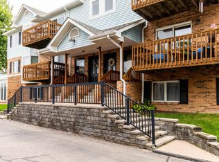 343 Pinewood Cir, Plymouth, MI 48170