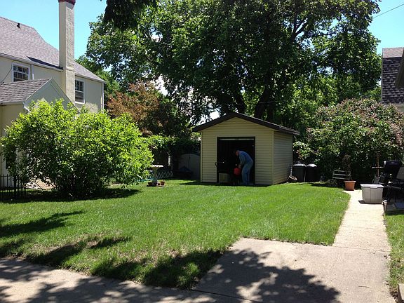 smaller sheds avaiiable for storage