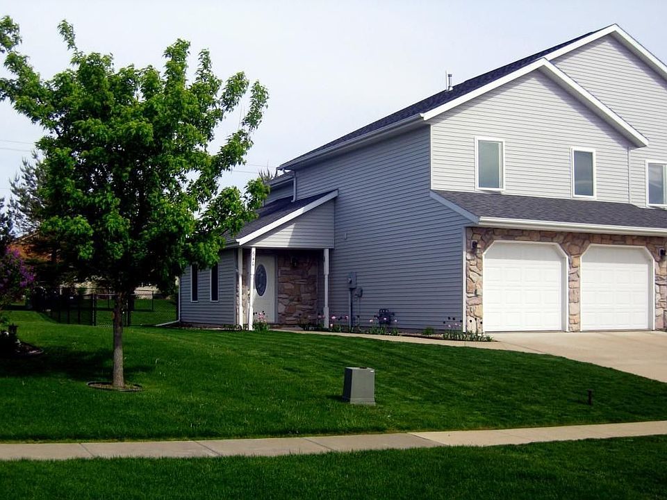 1st image of 640 Rebecca St