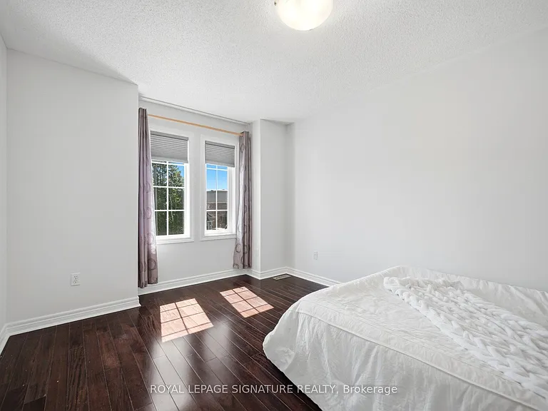 901 Knotty Pine Grv — Photo 29