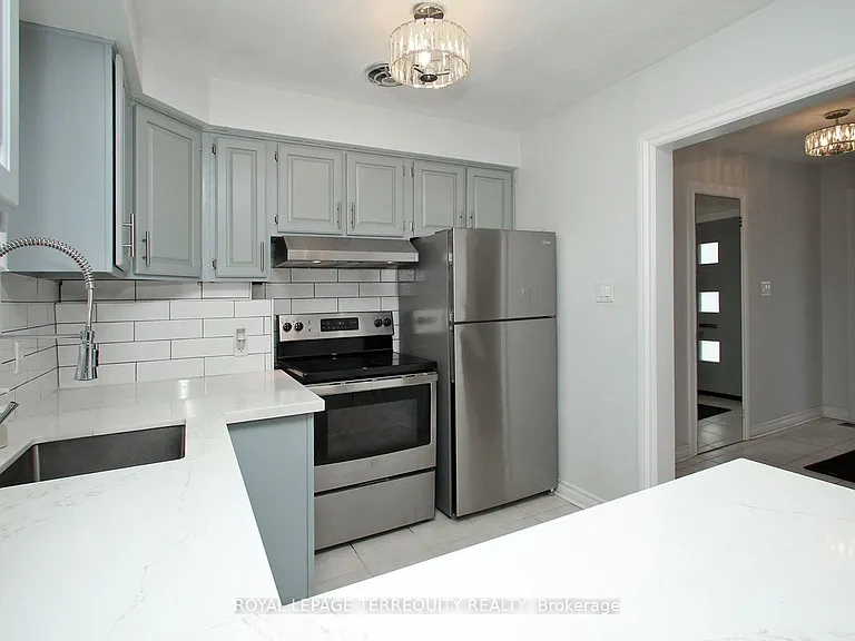 1 Barnes Cres — Photo 19