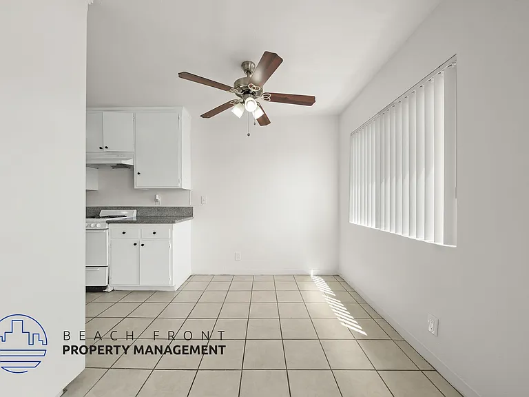 3612 W. 102nd St. — Photo 15