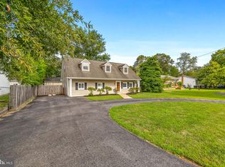 269 9th St, Pasadena, MD 21122