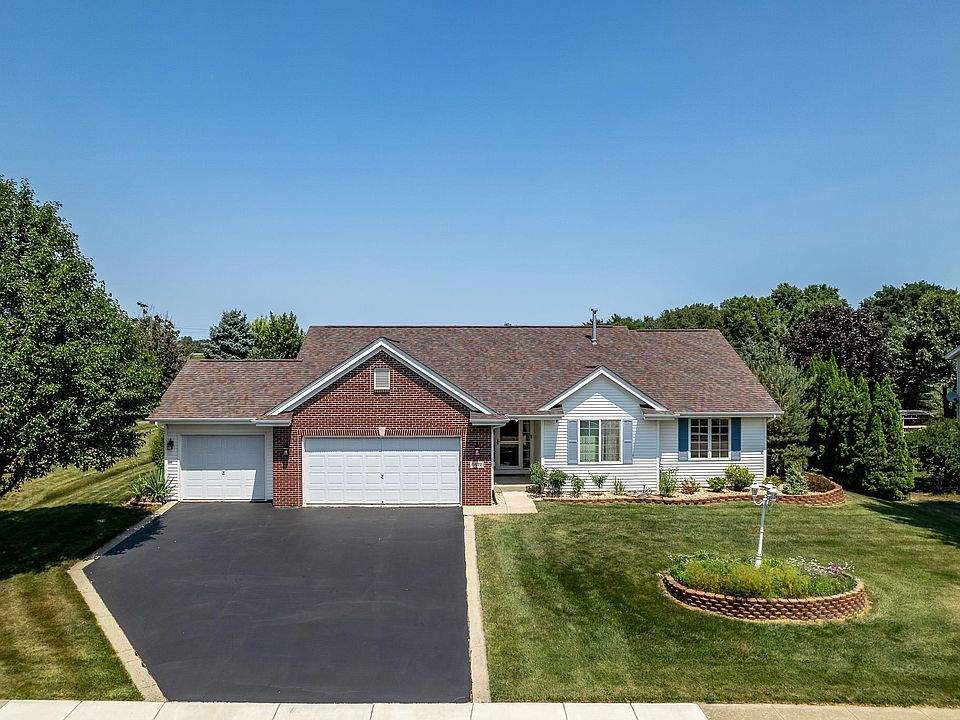 1st image of 6672 Lindbloom Ln