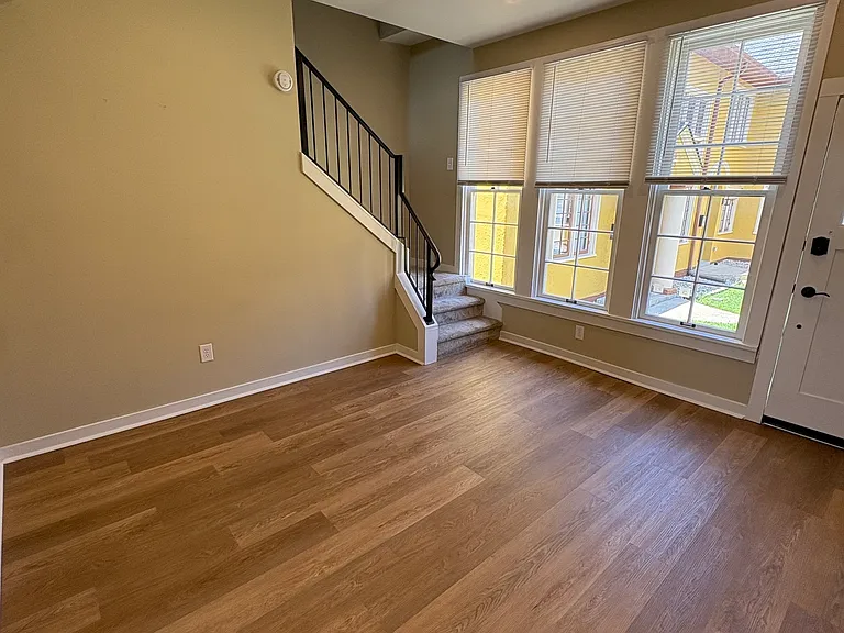 1912 N Talbott St #6 — Photo 9