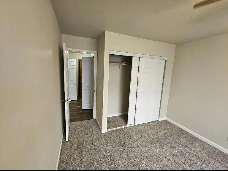 Heritage House Apartments — Photo 10