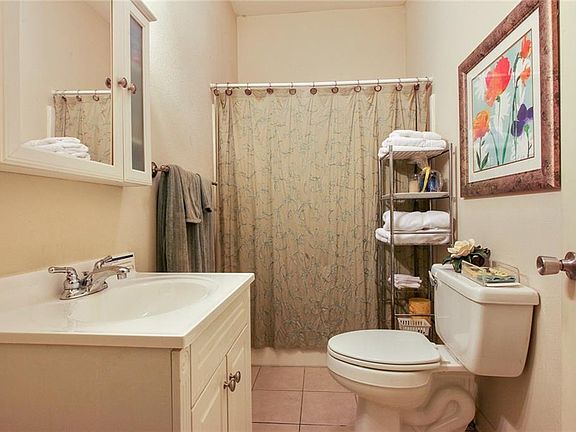 5th image of 4529-31 S Derbigny St