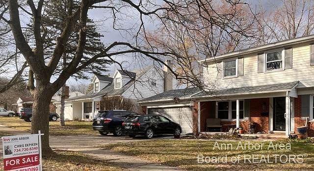 1st image of 1704 Gregory St