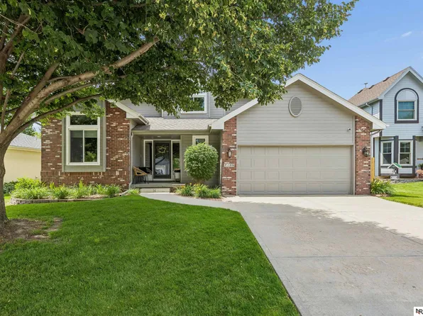 7106 S 158th St, Omaha, NE 68136